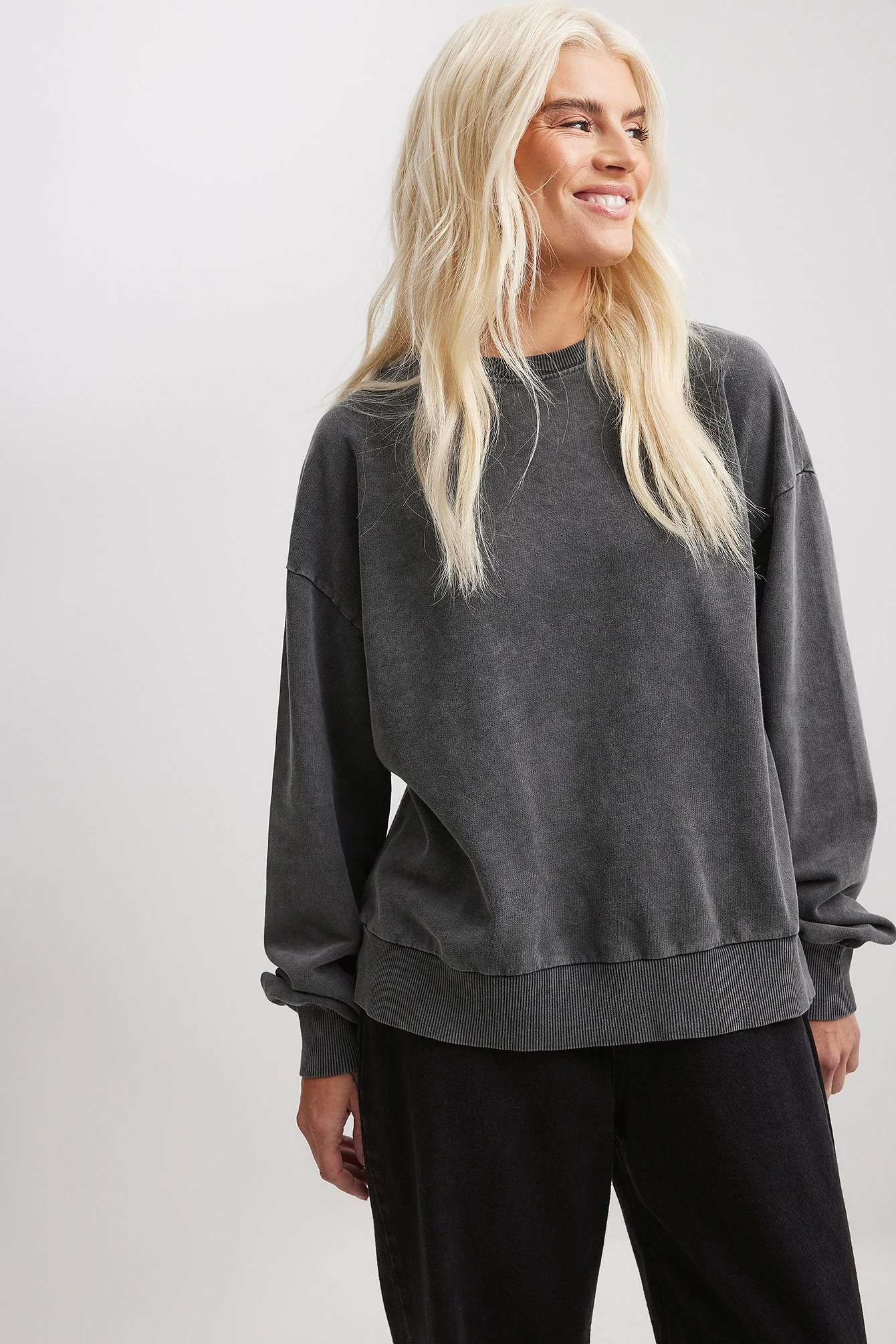 Oversize-Pullover in Acid-Wash-Optik