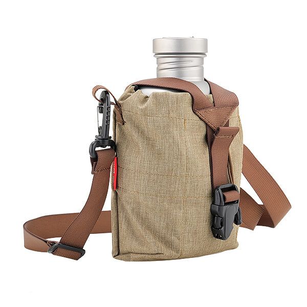 Titan Canteen Feldflasche m. Becher u. Tasche
