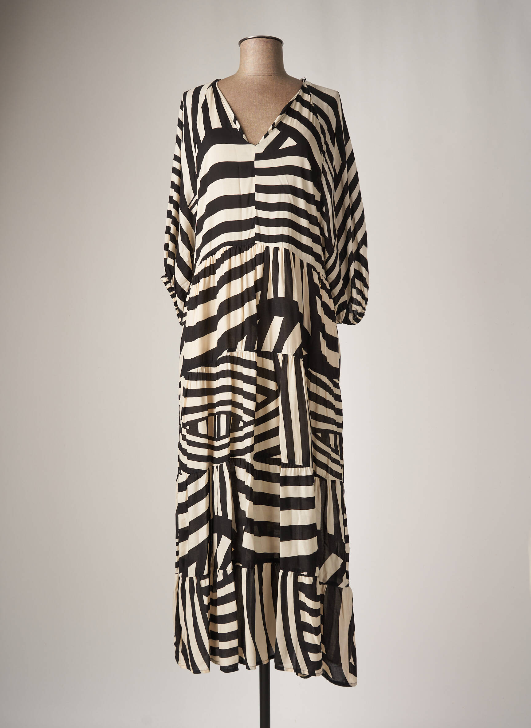 Lola Casademunt Robes Longues Femme couleur noir