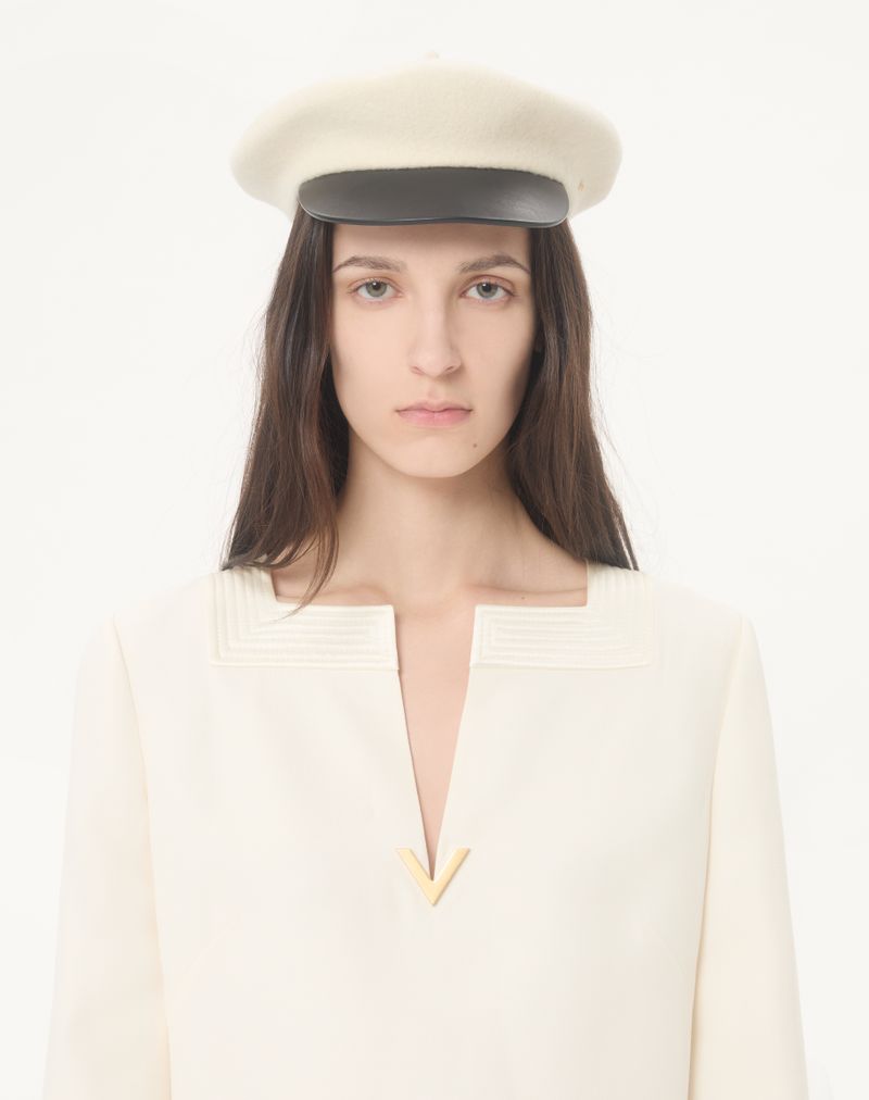 Vestido curto de crepe de alta costura