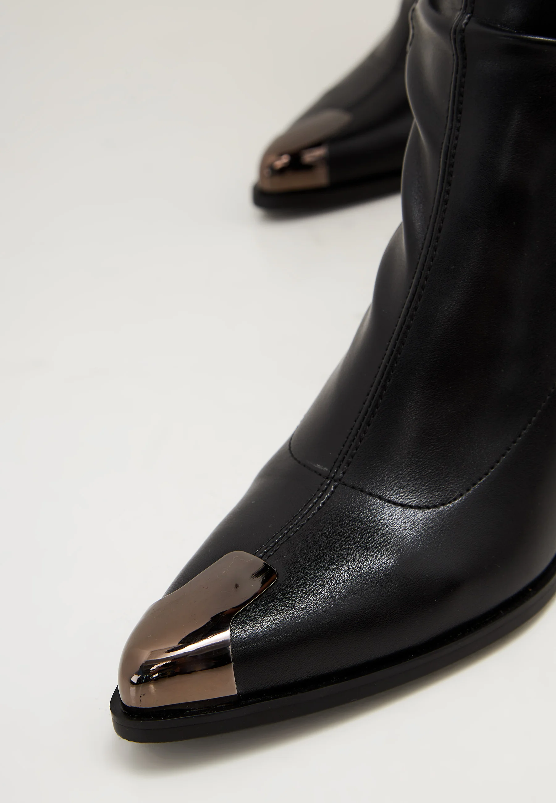 Botas por encima de la rodilla de Cesare Gaspari