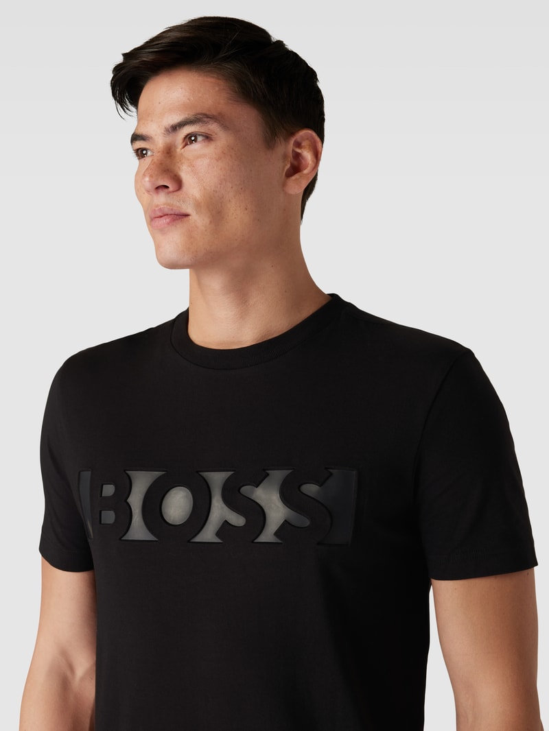 T-Shirt mit Label-Print und Rundhalsausschnitt in schwarz