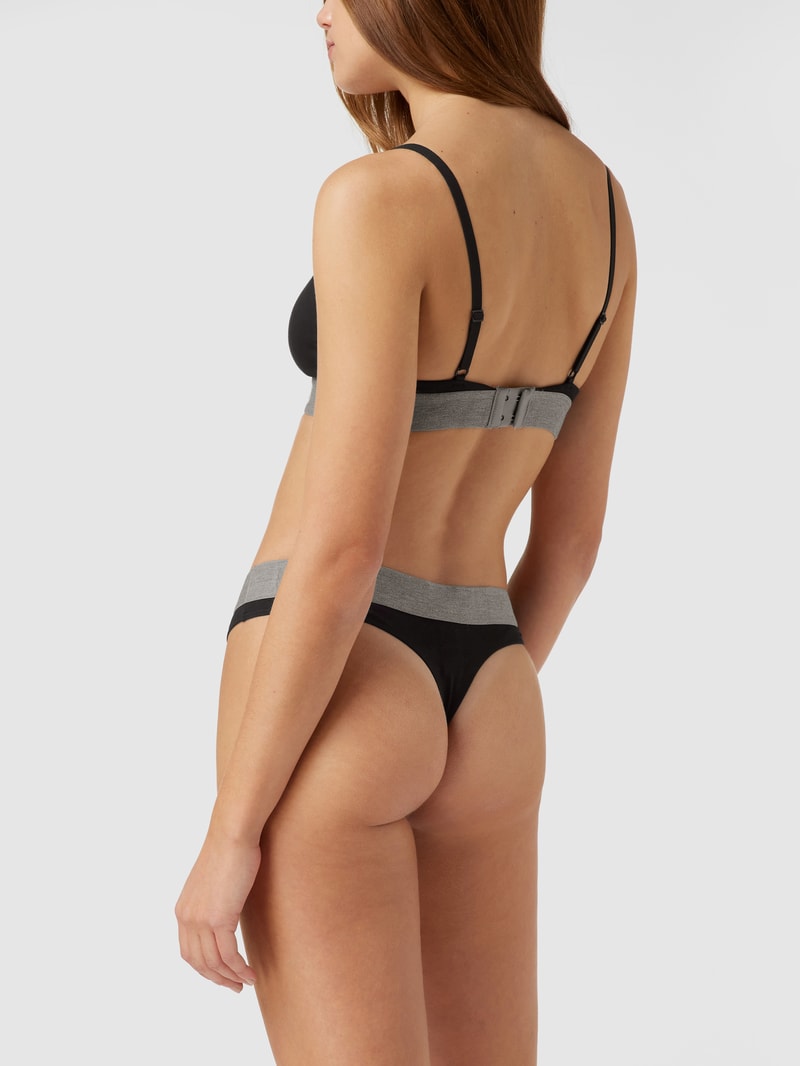 Soft-BH mit Stretch-Anteil in schwarz