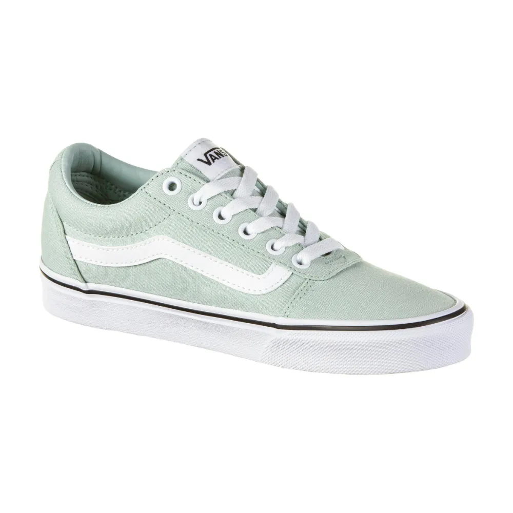 Vans Ward VN0A5HYOCHF1 / grün