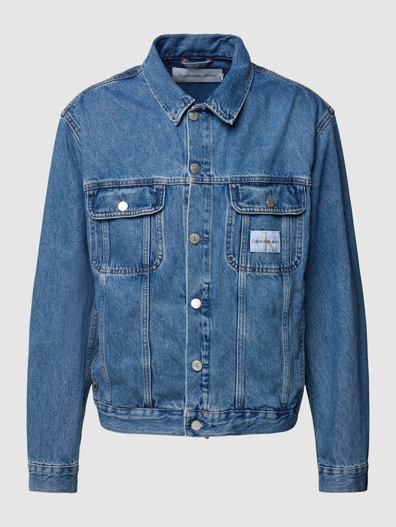 Jeansjacke mit Label-Patch in blau