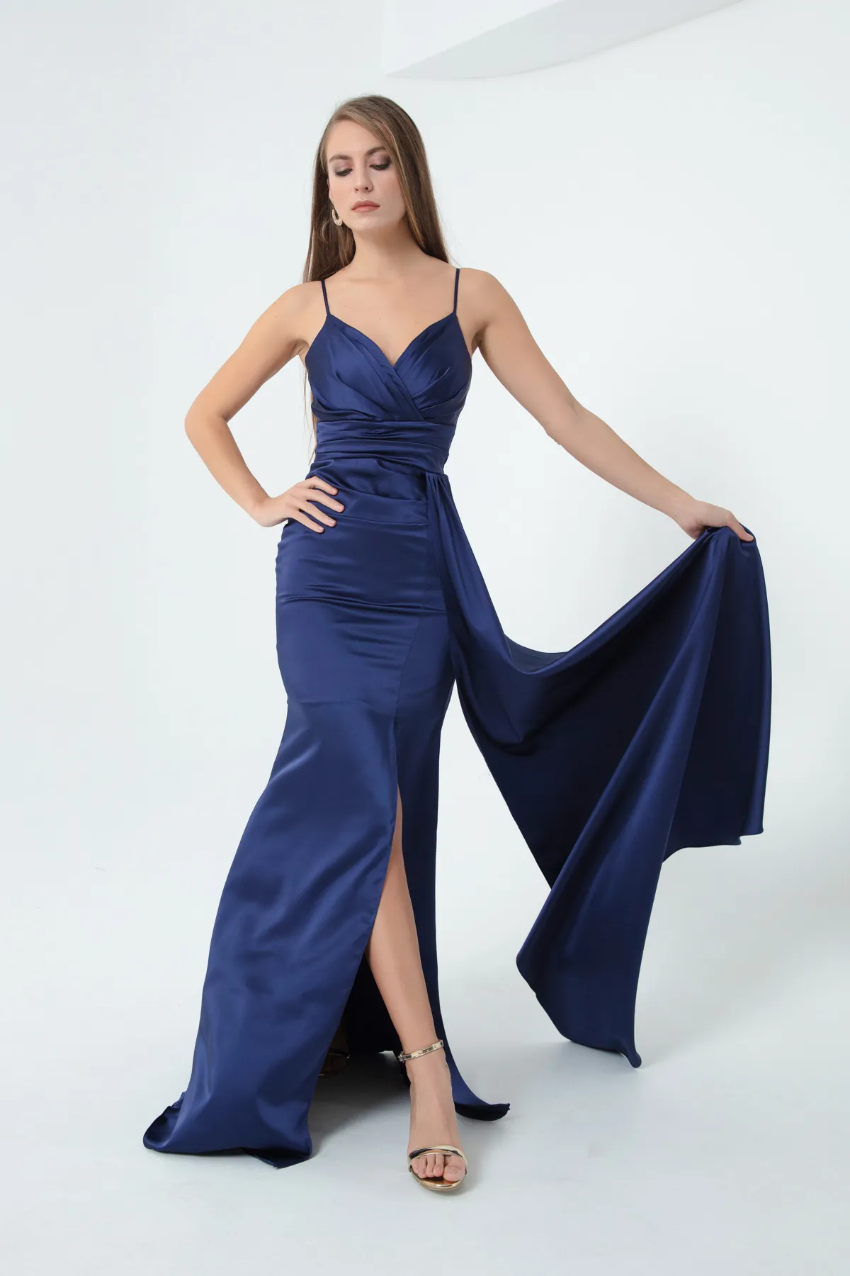 Lafaba  Marineblaues langes Satin-Abendkleid und Abschlusskleid mit Trägern für Damen