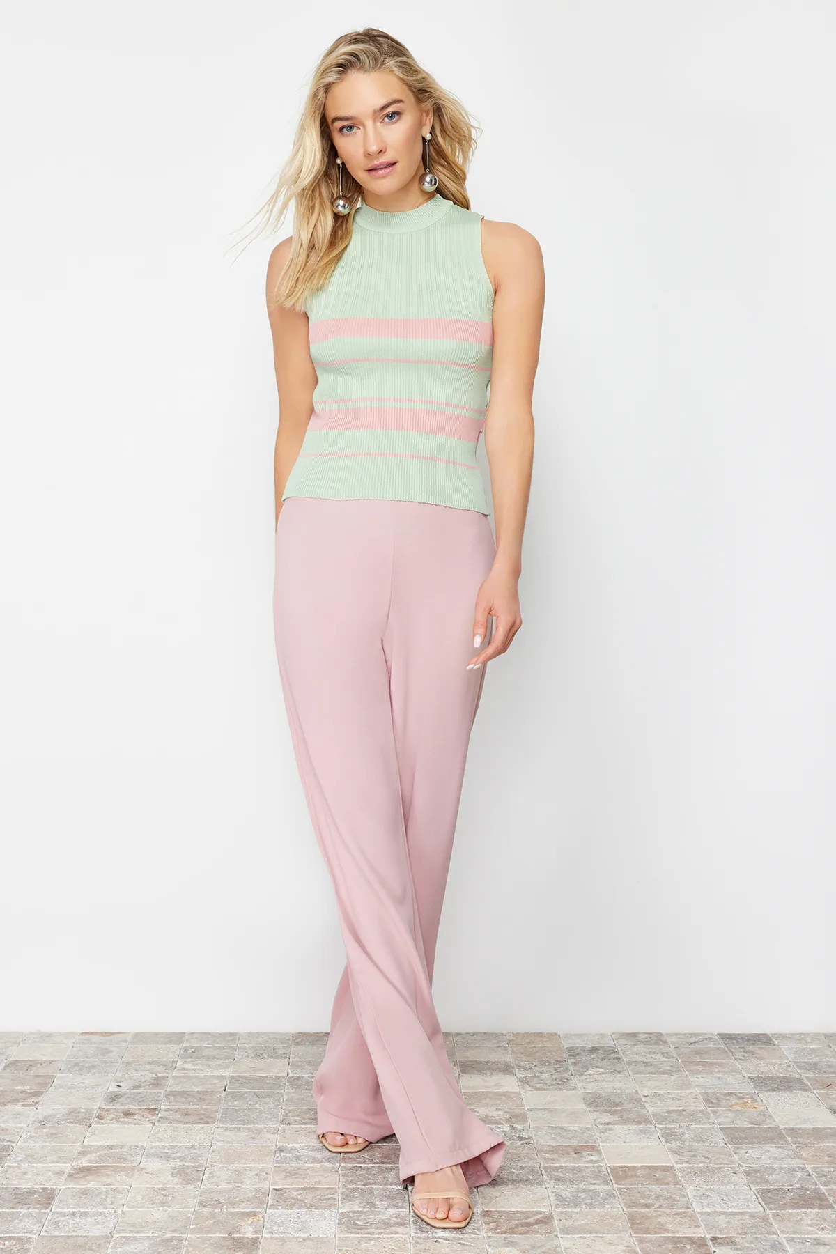 Trendyol Collection  Mintfarbene Strickbluse mit Rundhalsausschnitt TWOSS21BZ0370