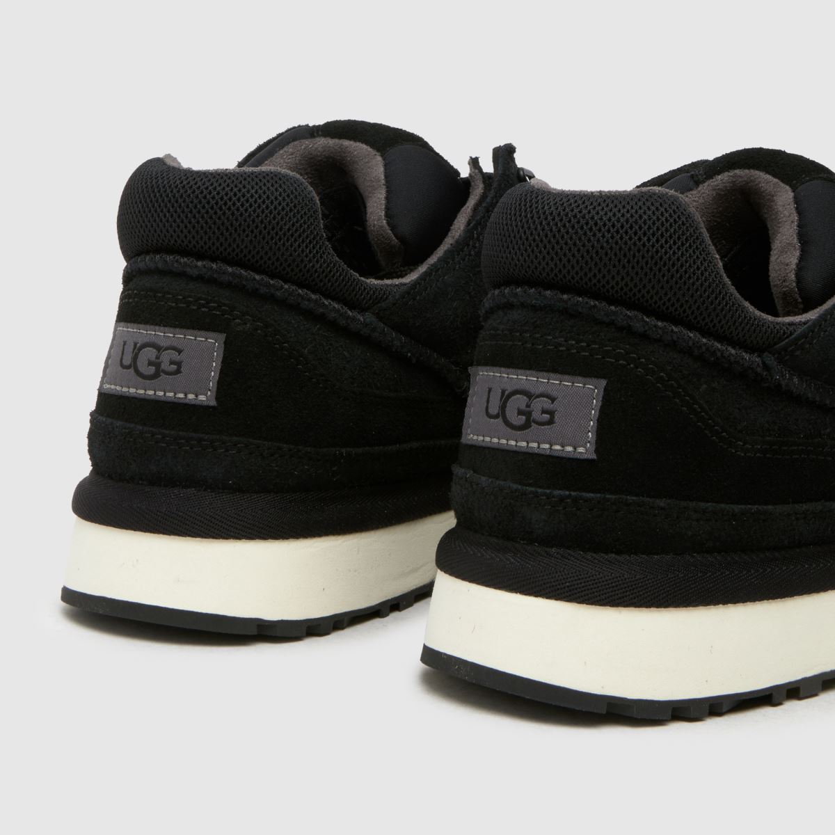 UGG goldencush fekete sportcipő