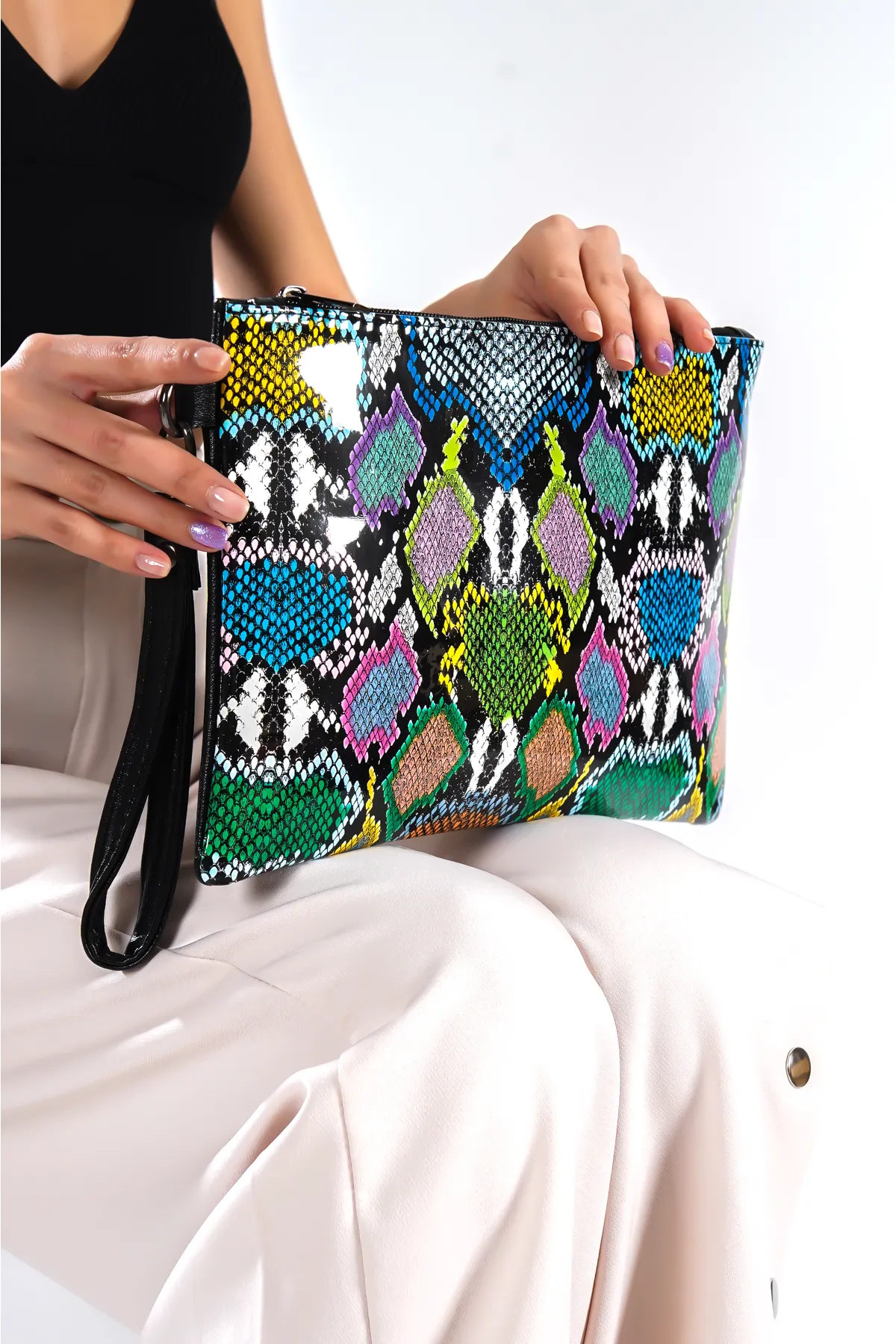 Capone Outfitters  Capone Paris Multi Damen-Clutch