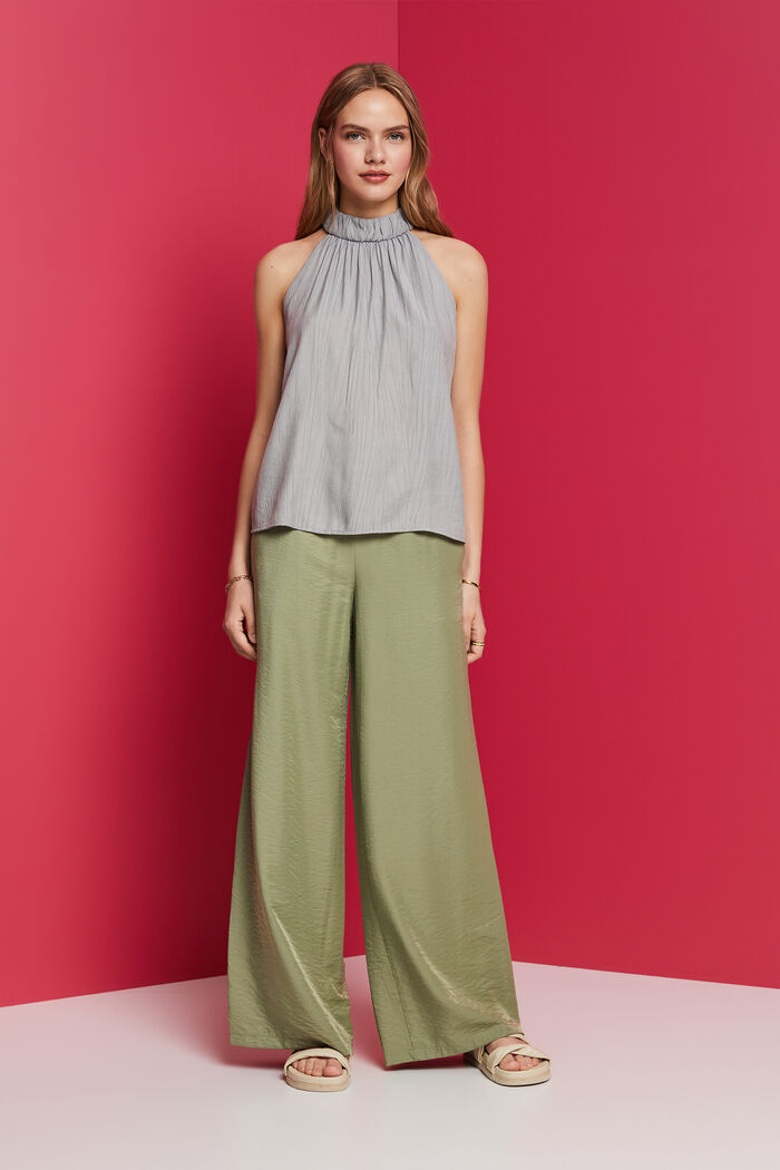 Satinhose mit weitem Bein