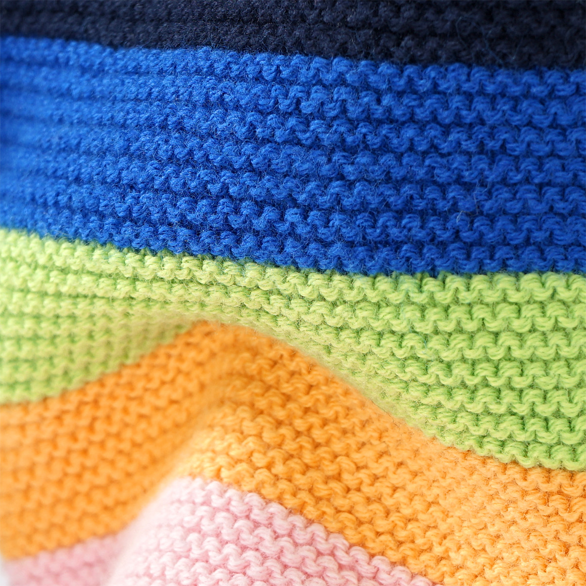 Mädchen Strickjacke mit bunten Ärmelbündchen