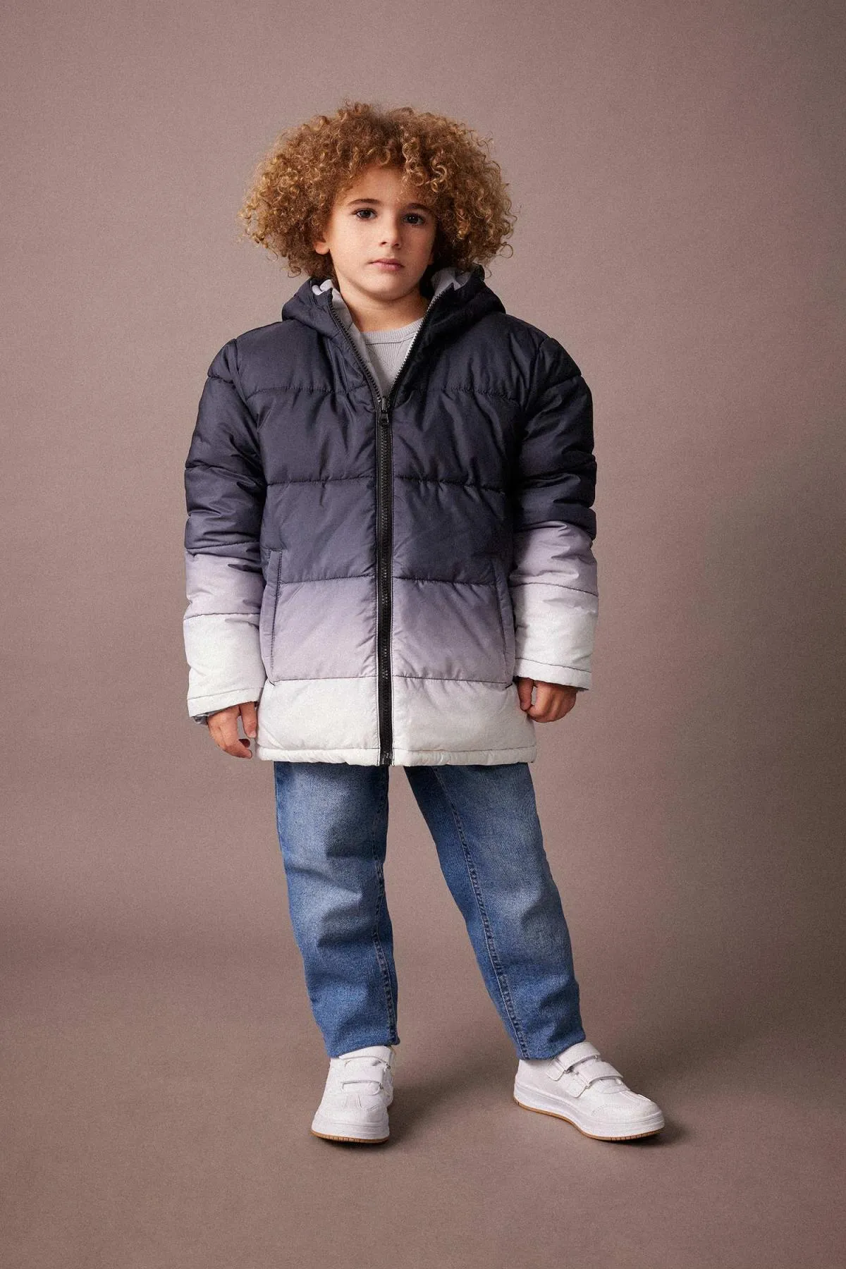 DeFacto  Wasserabweisende doppelseitige Pufferjacke mit Kapuze für Jungen