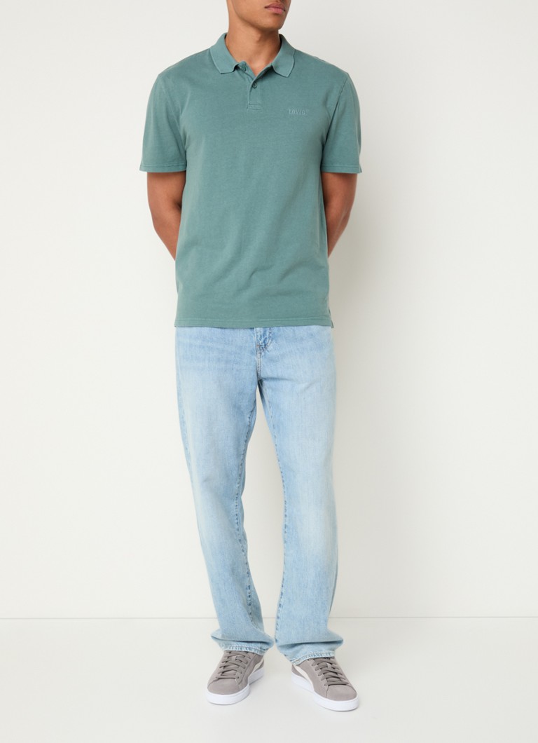 Tricou polo Levi's cu croială clasică și logo brodat.