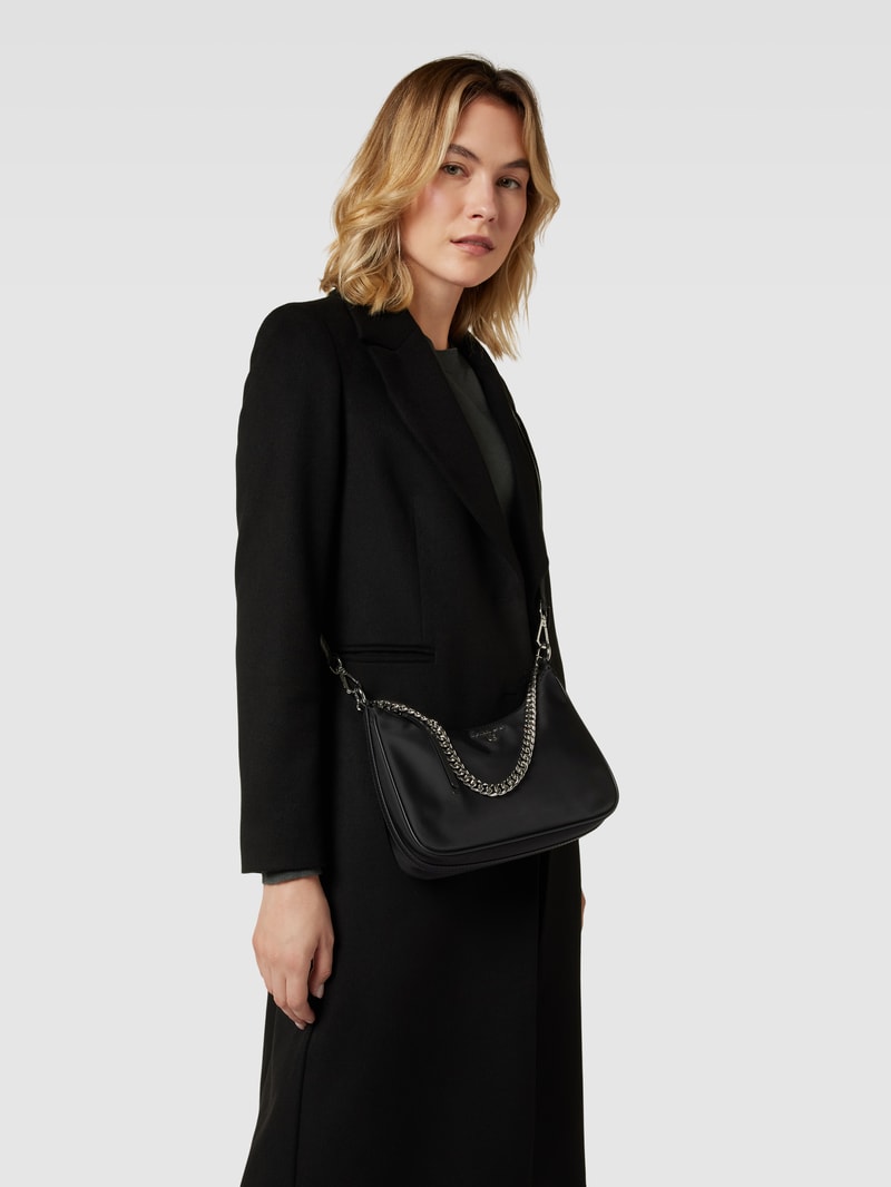 Schultertasche mit Label-Applikation Modell 'JET SET CHARM' in schwarz