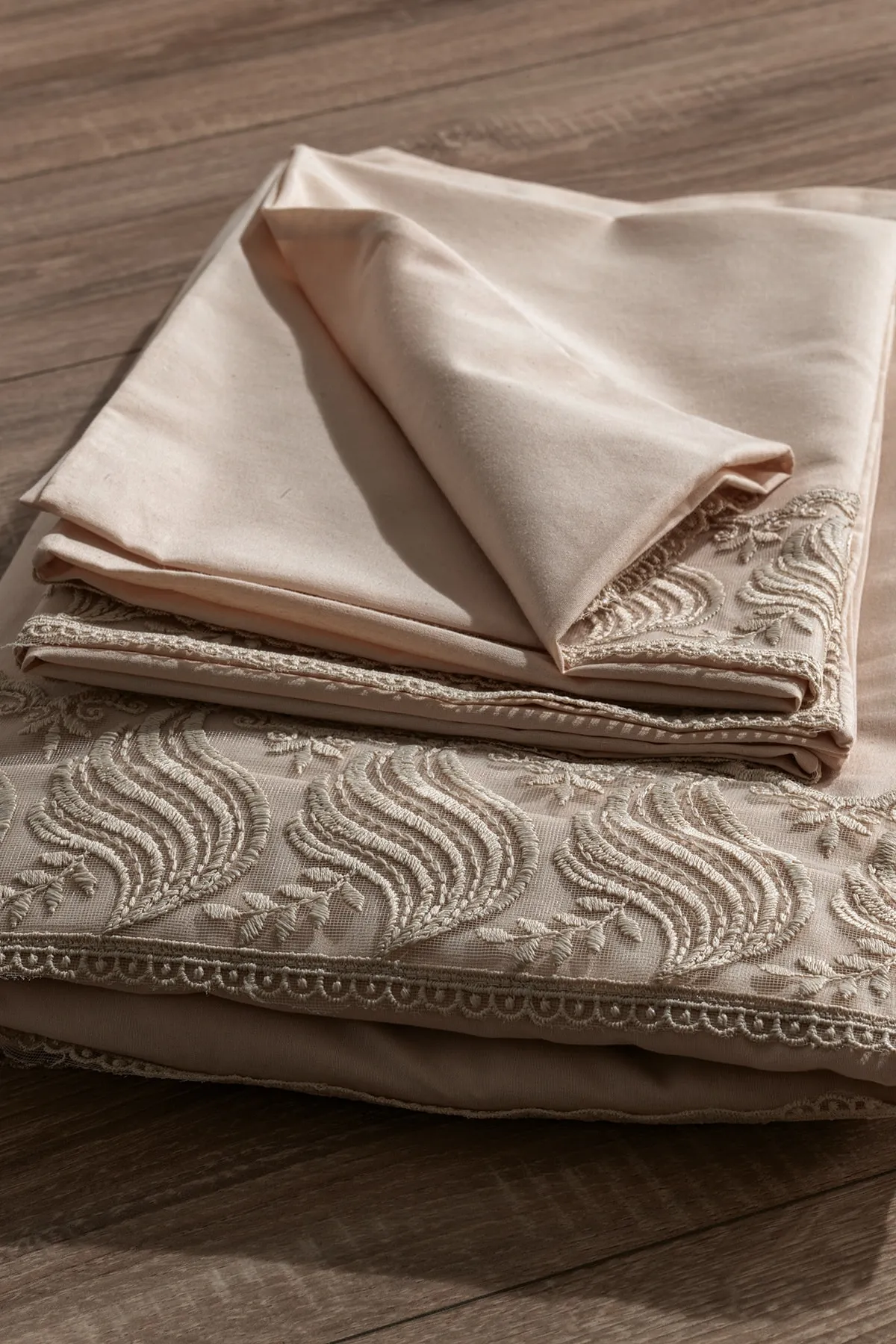 Çeyiz Diyarı  Mitgift-Bettbezug-Set aus französischer Spitze, gewellt, Cappucino