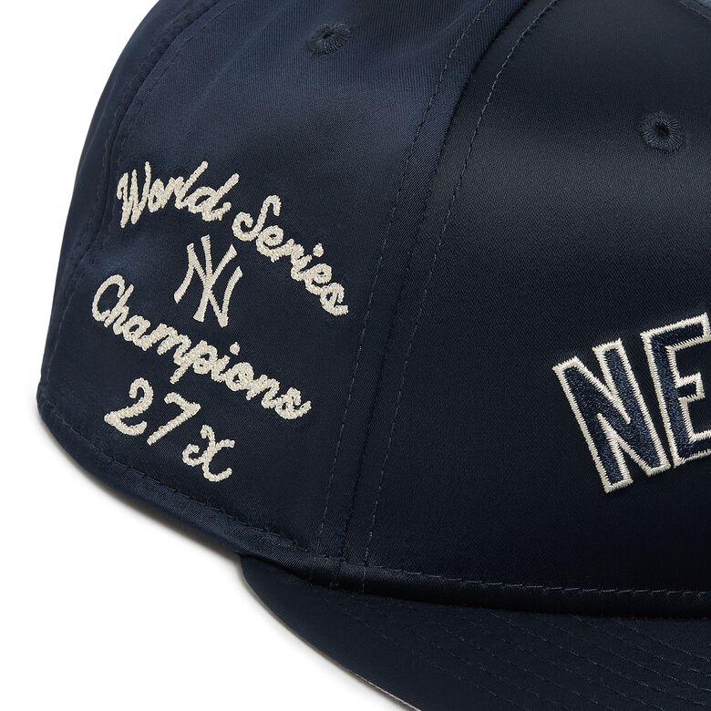 New Era Satin Script 18603 New York Yankees blau
