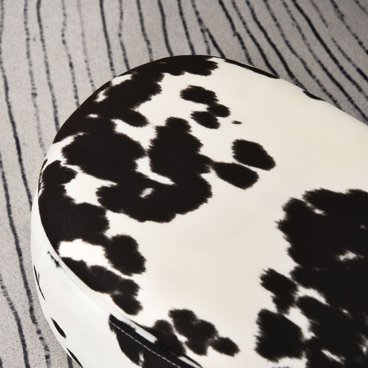 HOMCOM Tierhocker, Dekohocker mit Stauraum, Polsterhocker, Sitzhocker, Sitzbank mit Tier-Design, für Wohnzimmer, Schweinchen Fußbank, Schwarz Weiß, 62 x 35 x 36 cm