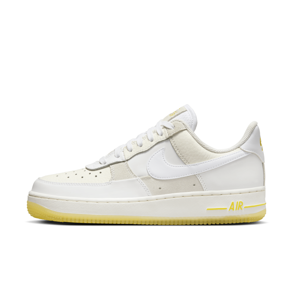 Nike WMNS Air Force 1 07 Low FQ0709-100 / weiss