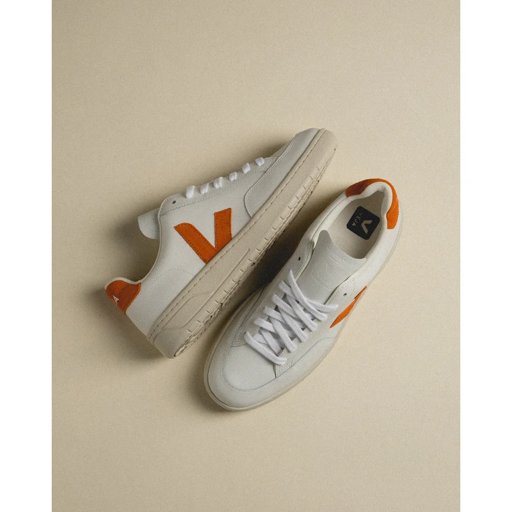 VEJA V 12 Leather XD0203113B / weiss