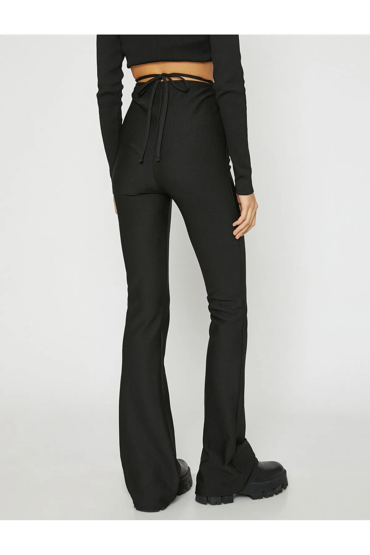 Koton  I?spanyol-Beinhose mit Metallaccessoire und Fensterdetail