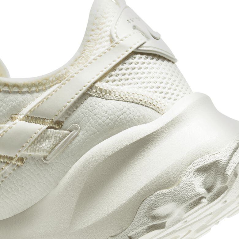 NIKE Wmns TC900 sail/sail-black