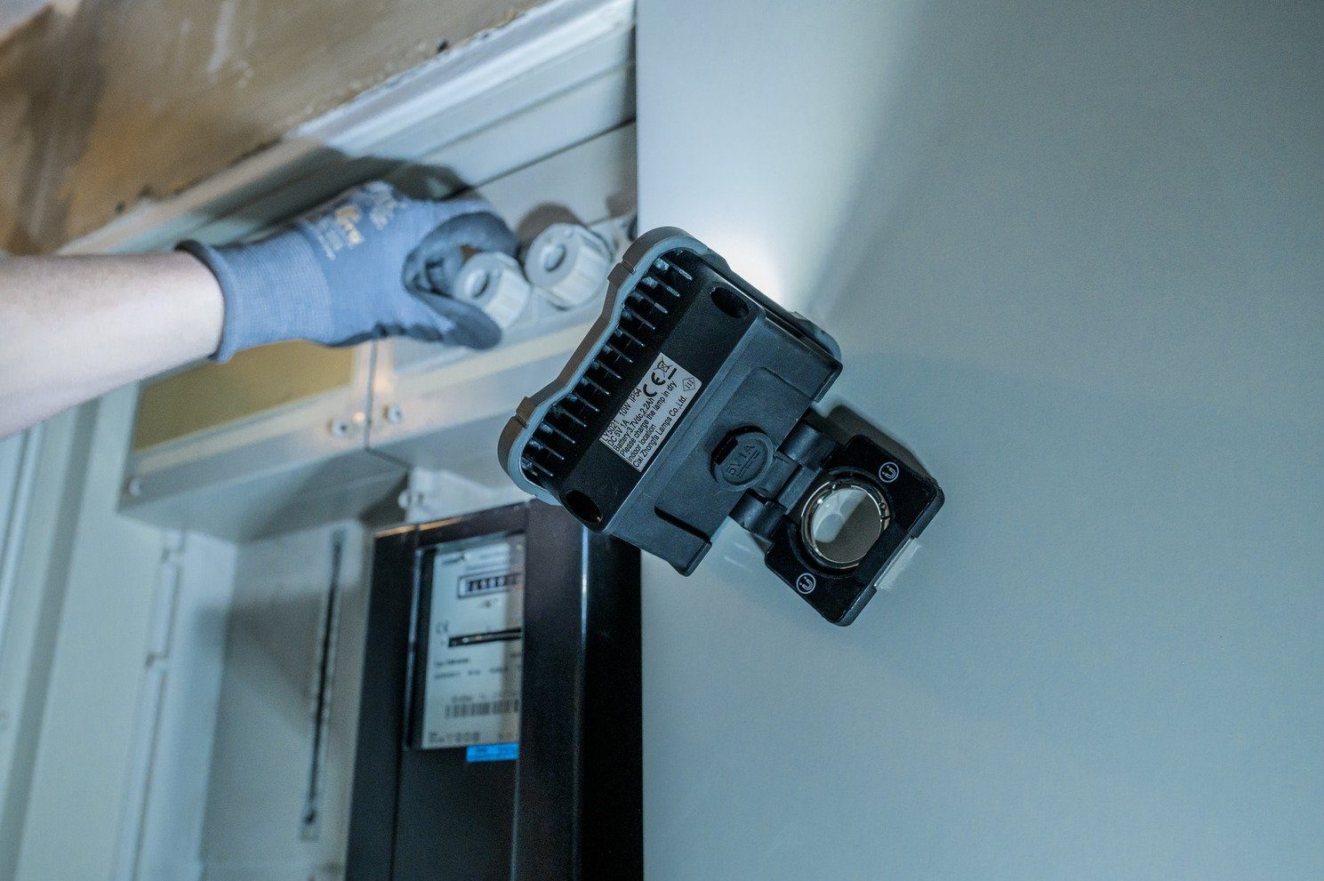 Brennenstuhl LED Arbeitsleuchte Akku LED Arbeitsstrahler SH 1000 MA, LED fest integriert, 3 verschiedenen Helligkeitsstufen (25%/50%/100) und Flash-Funktion