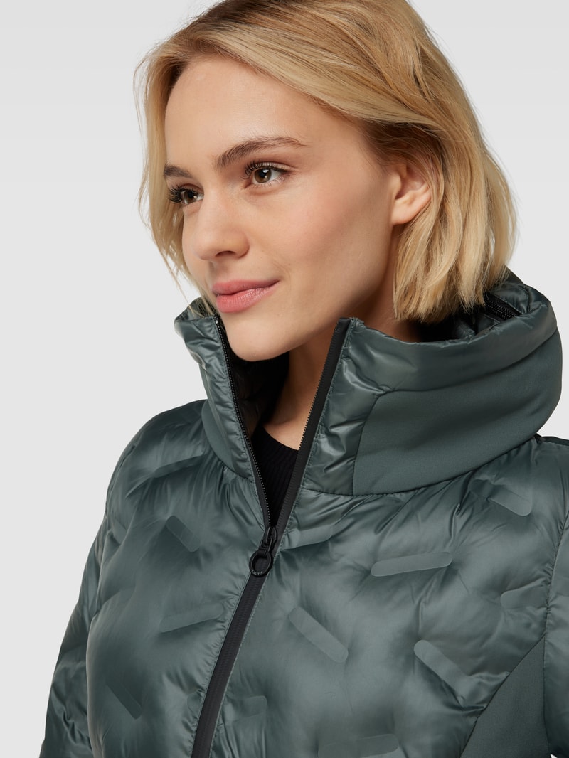 Hybridjacke mit Prägungen in bottle