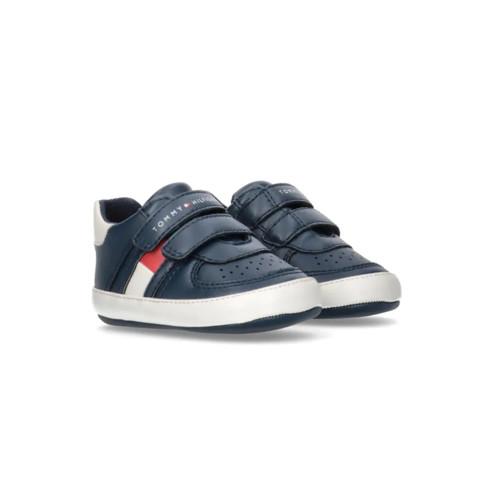 Tommy Hilfiger Krabbelschuh T0B4-33090-1433A474 / blau