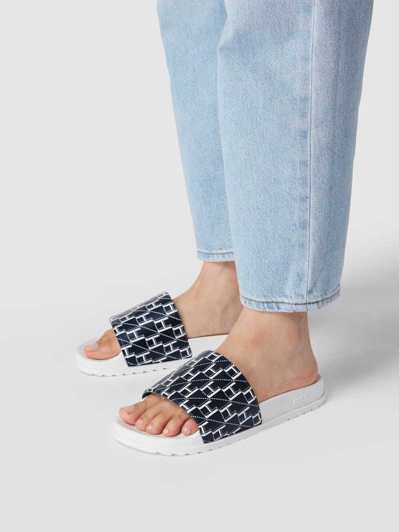 Slides mit Allover-Logo-Muster Modell 'Match' in weiß