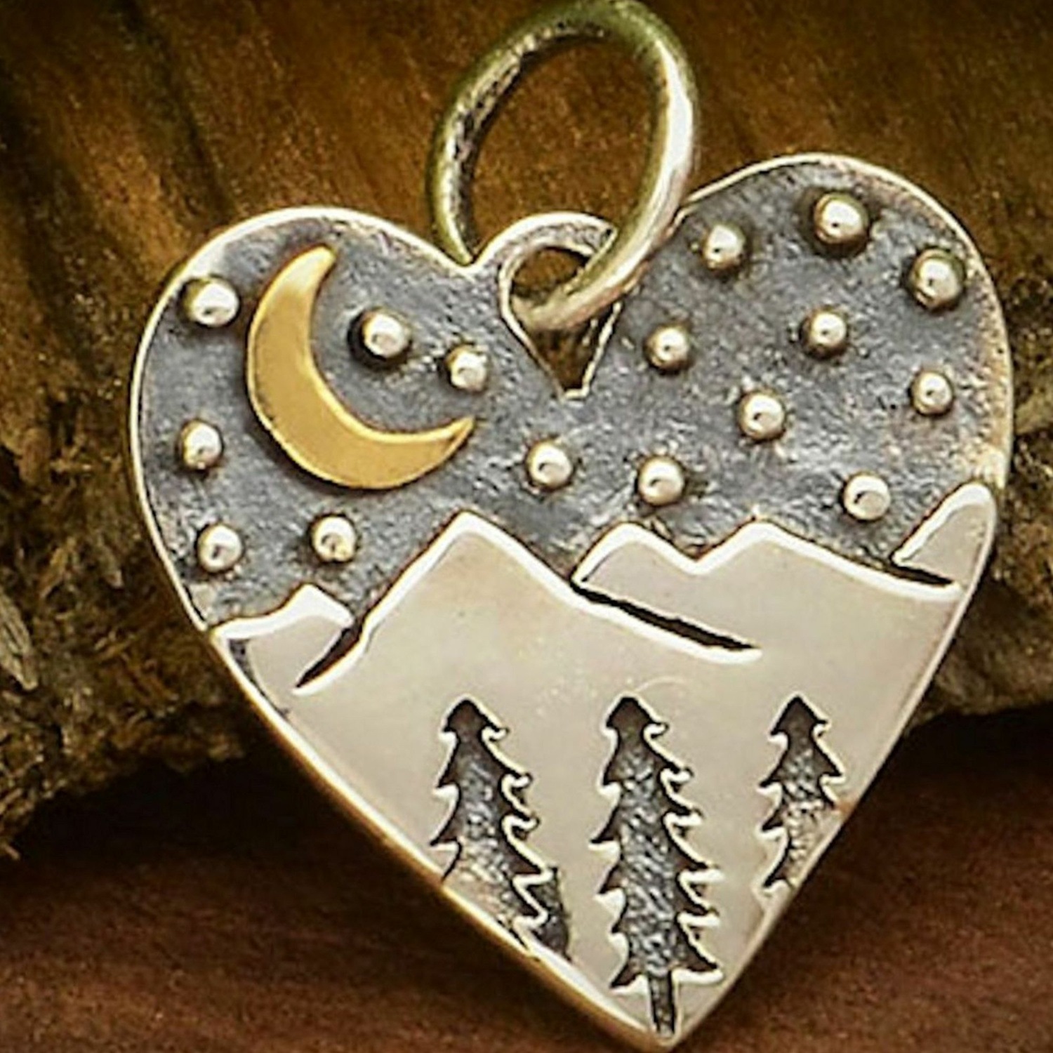 Kette mit Anhänger 'Berge und Mond'