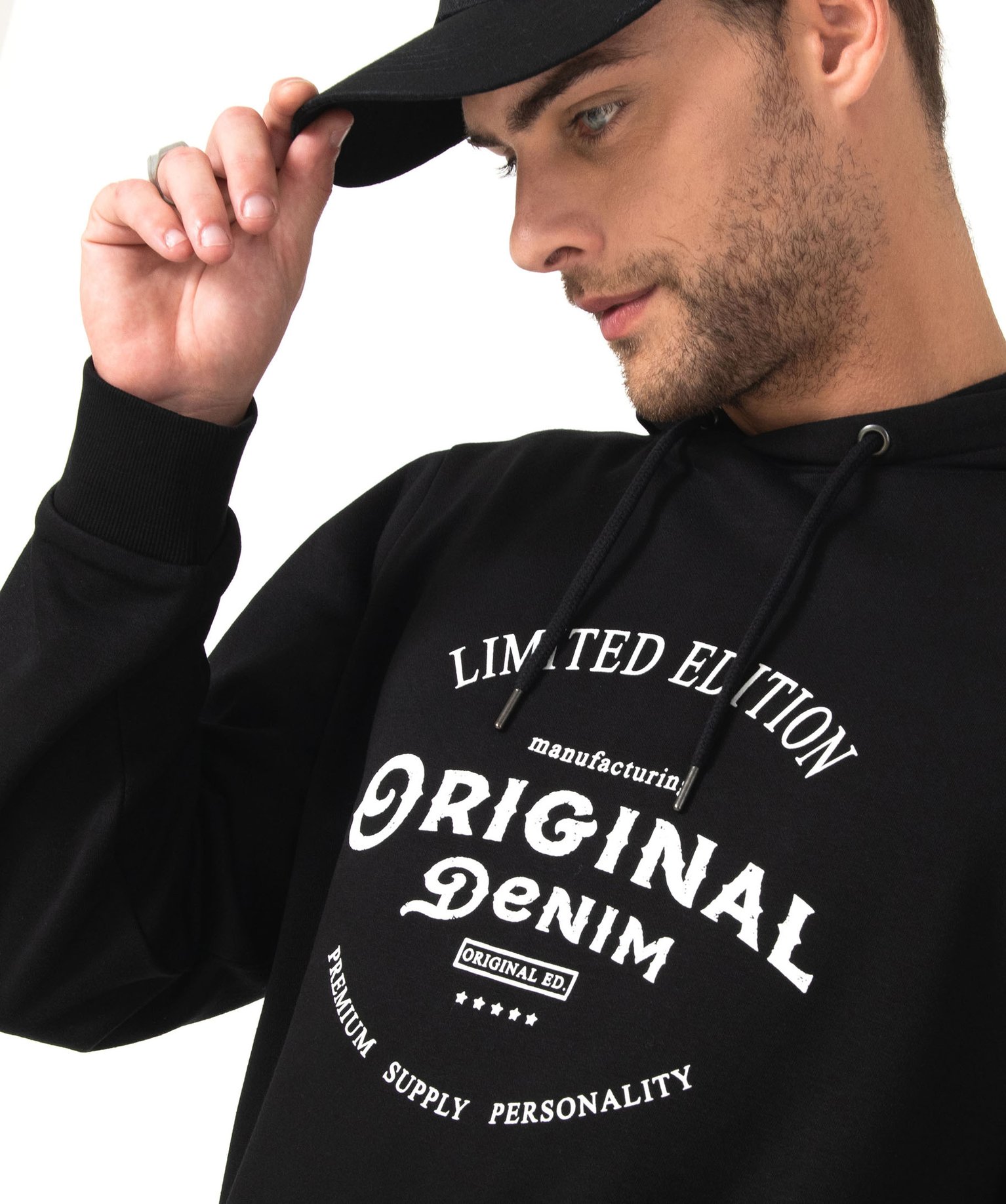 Sweat à capuche en molleton imprimé homme noir | GEMO