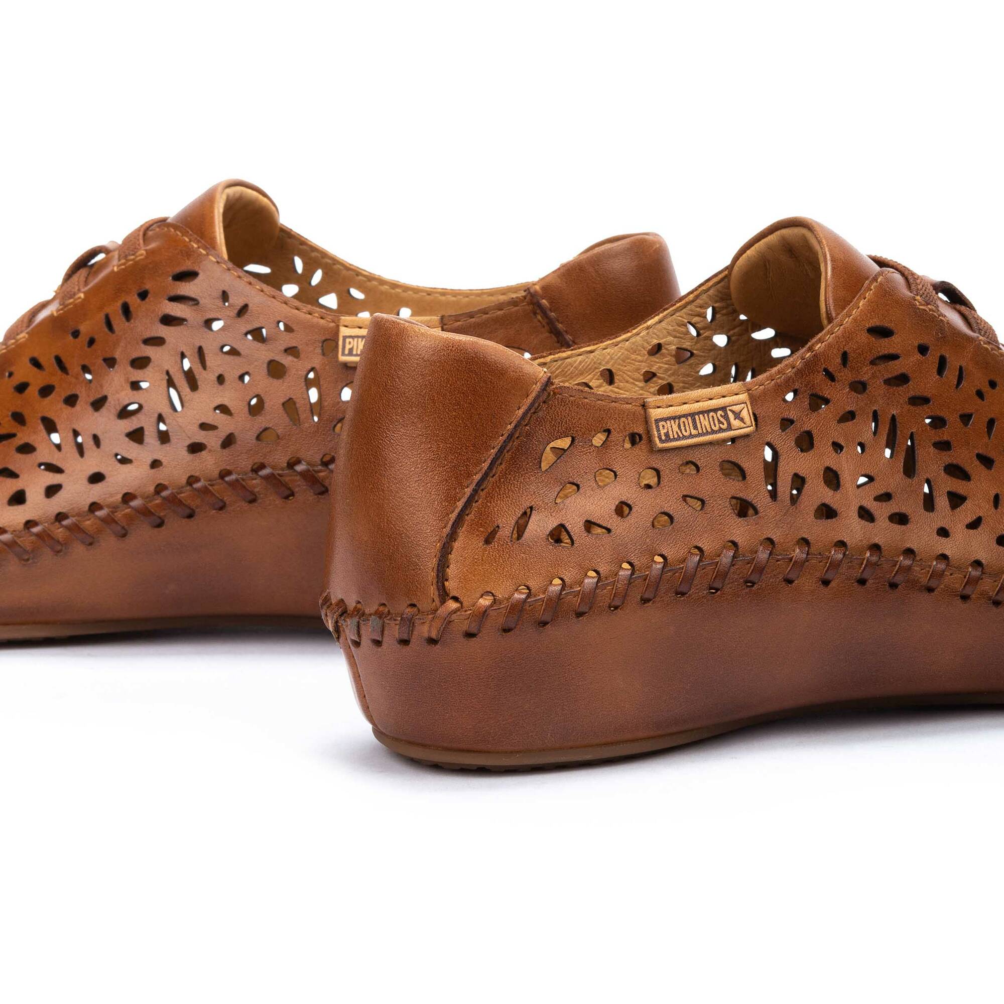 Buty damskie z gumką - BRANDY