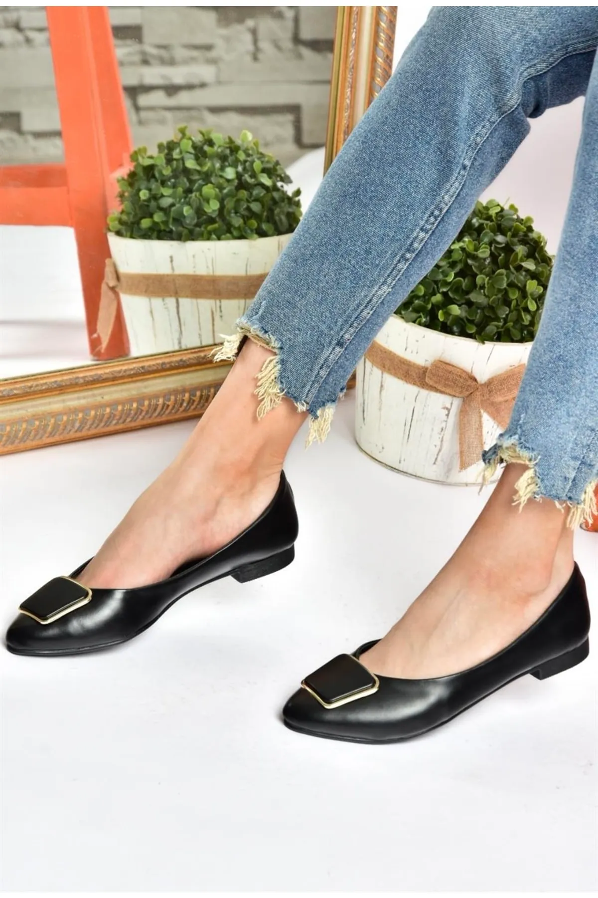 Fox Shoes  P726776309 Ballerinas für Damen mit schwarzem Schnallenzubehör