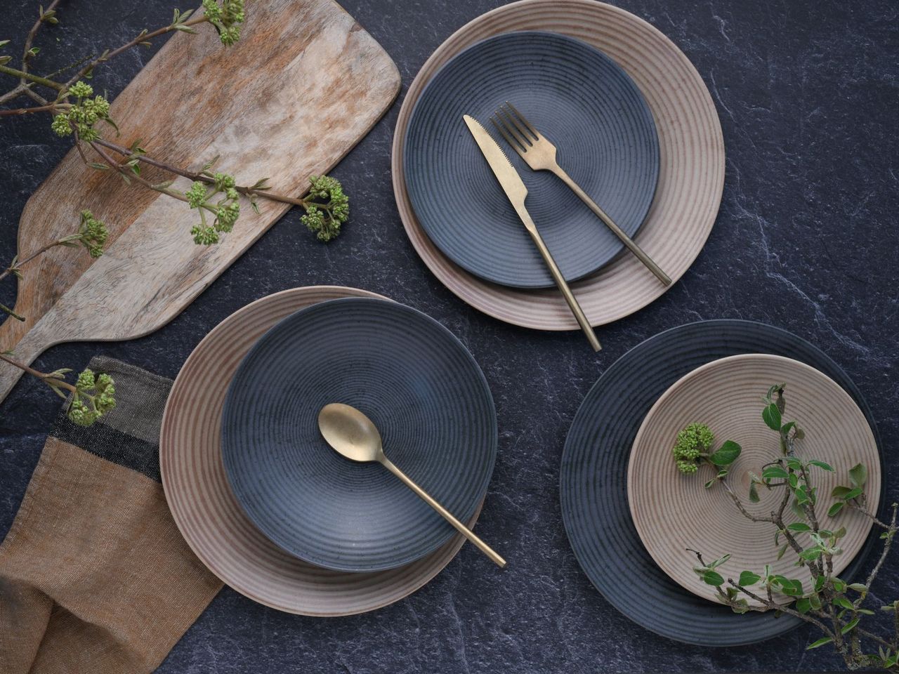 CreaTable Catania Mix, 18-teiliges Teller Set aus Steinzeug