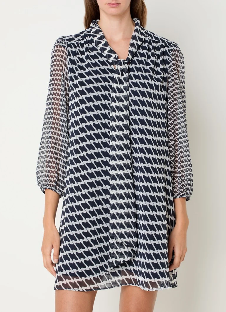 Vestido túnica midi con cuello chal y estampado gráfico Suki de Phase Eight