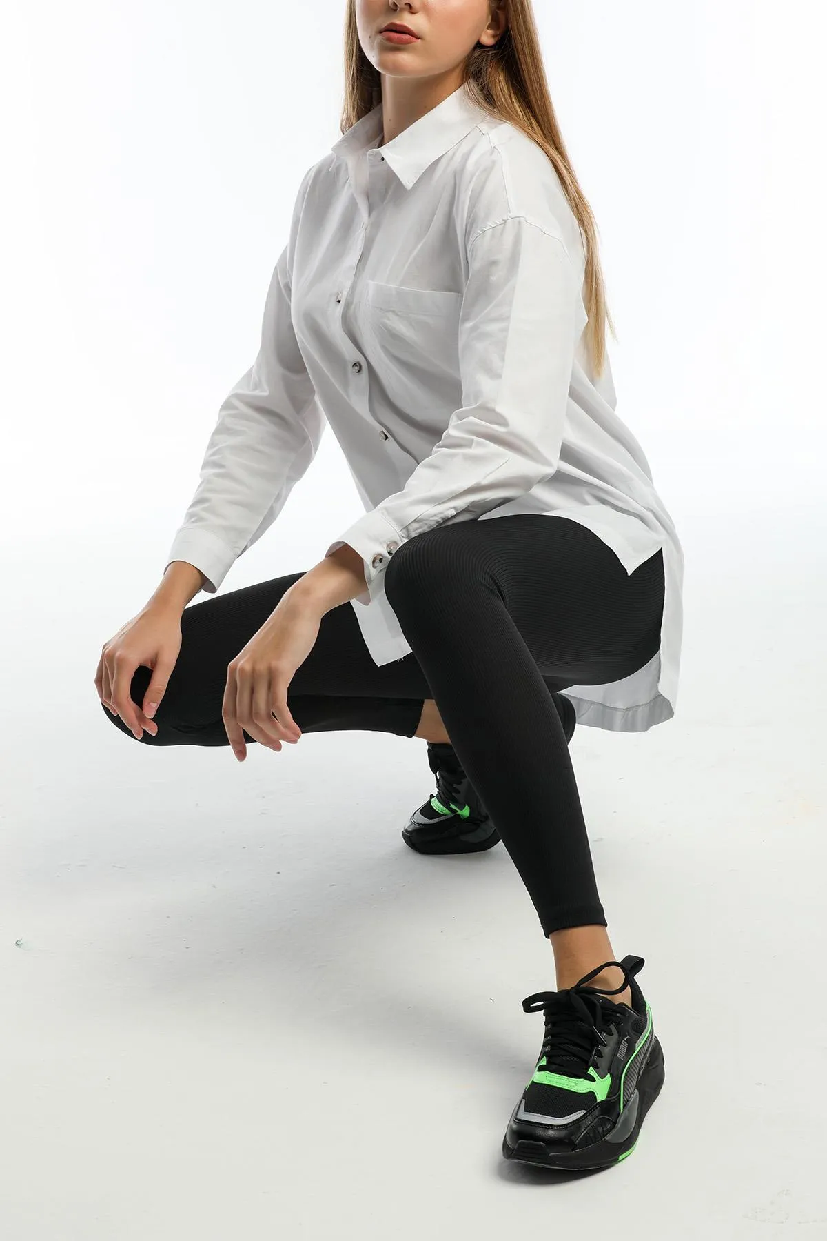 Domoda  Schwarze, gerippte, elastische Strickstrumpfhose mit hoher Taille und Interlock-Taille