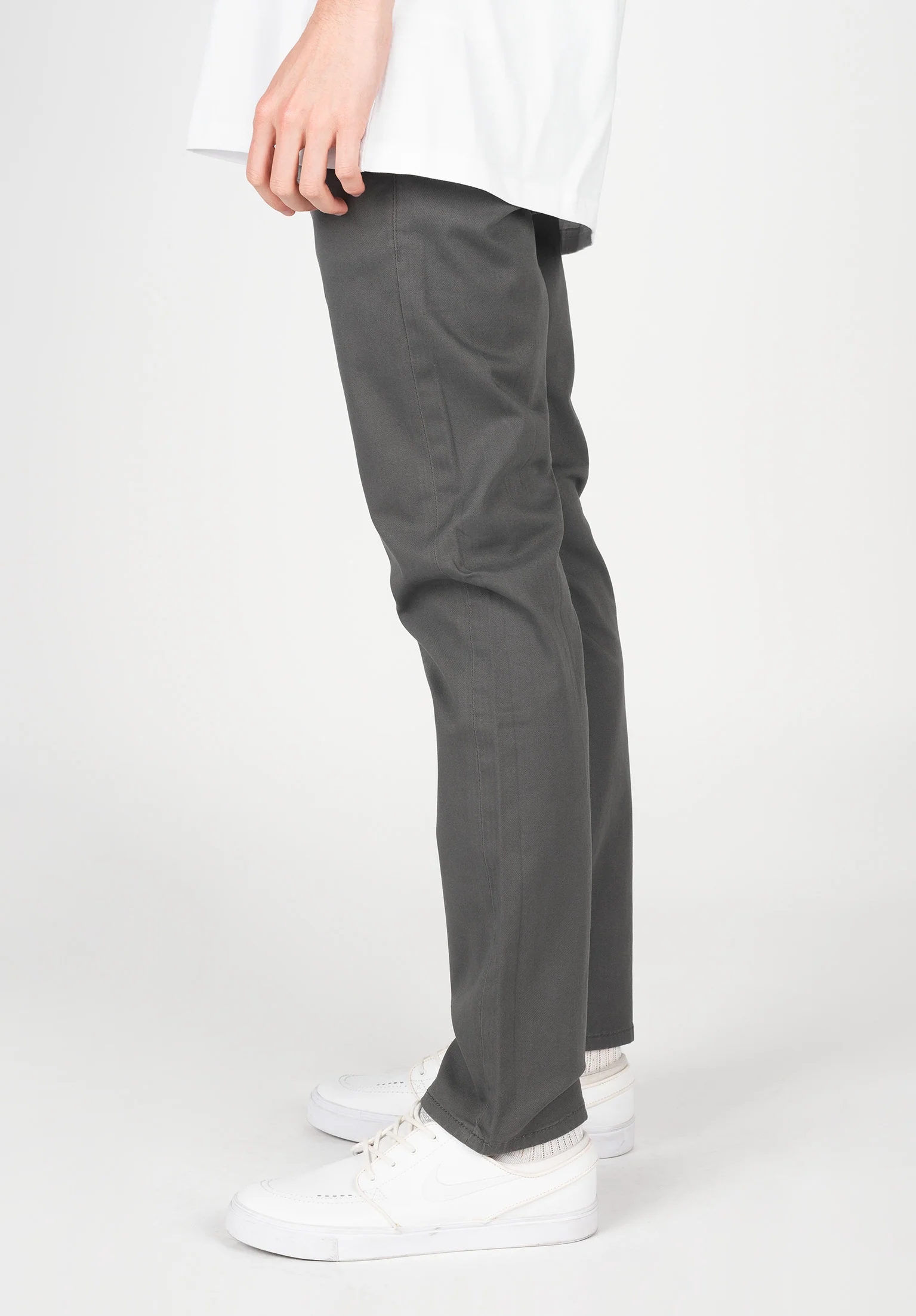 Flex Tapered Chino