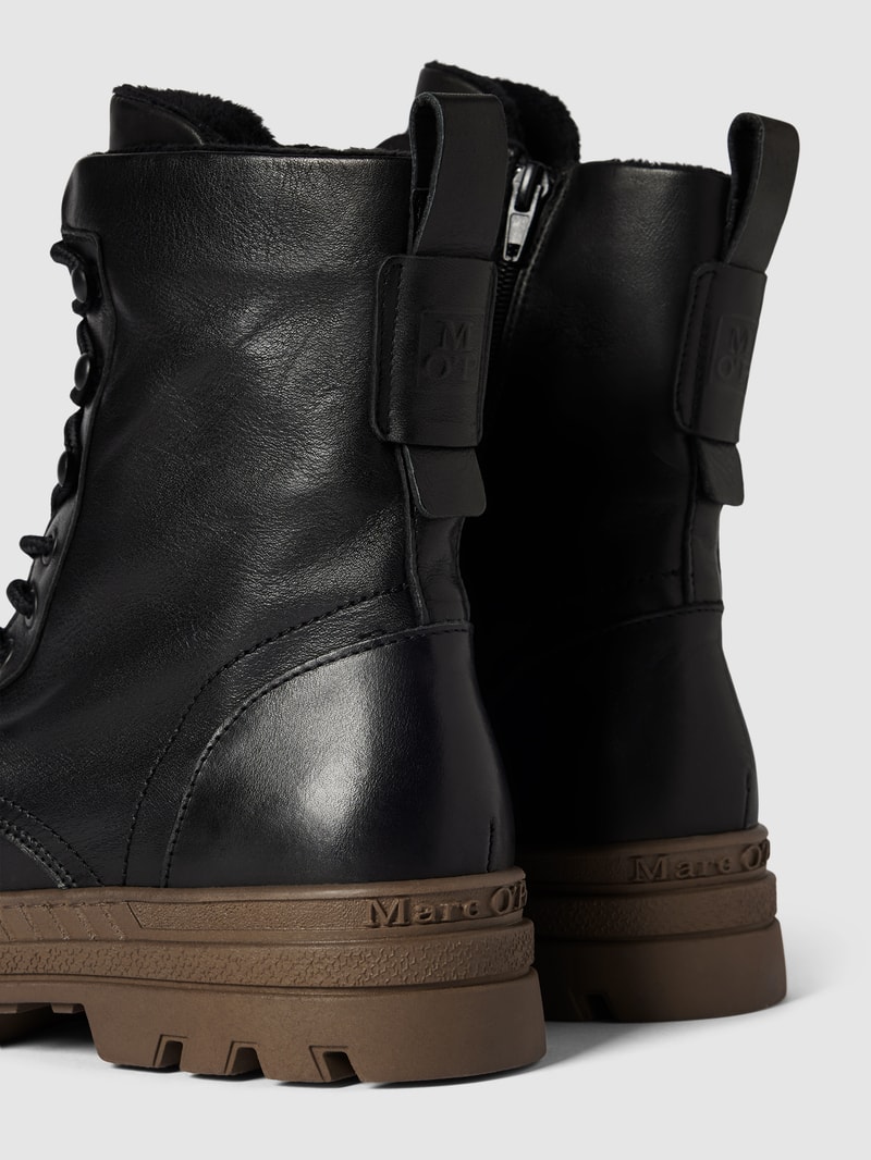 Stiefel mit Schnürverschluss Modell 'Jessy' in schwarz