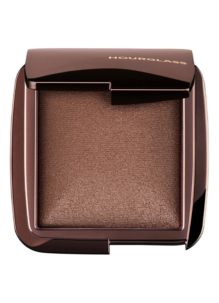 Pudră bronzantă iluminatoare Hourglass AMBIENT™