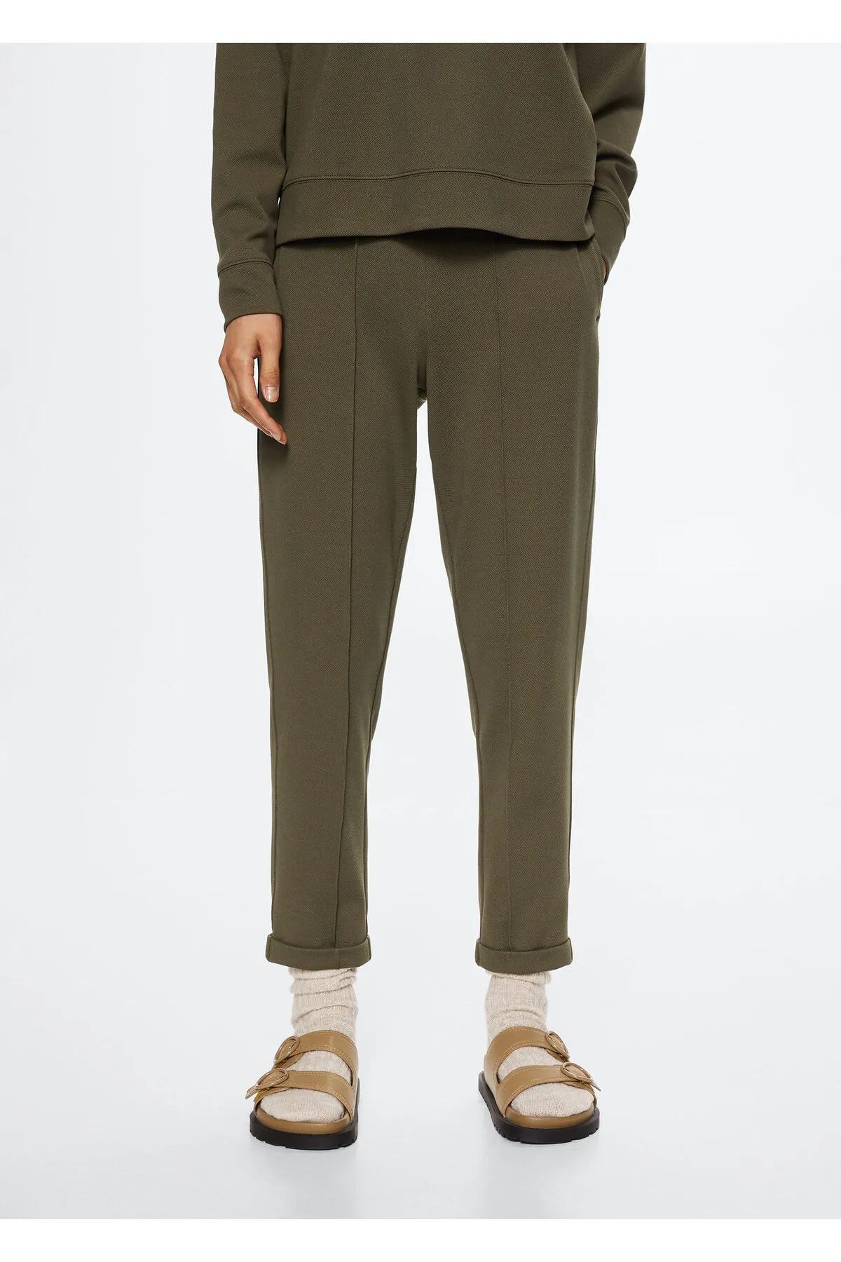 MANGO  Khakifarbene Damenhose 37043841