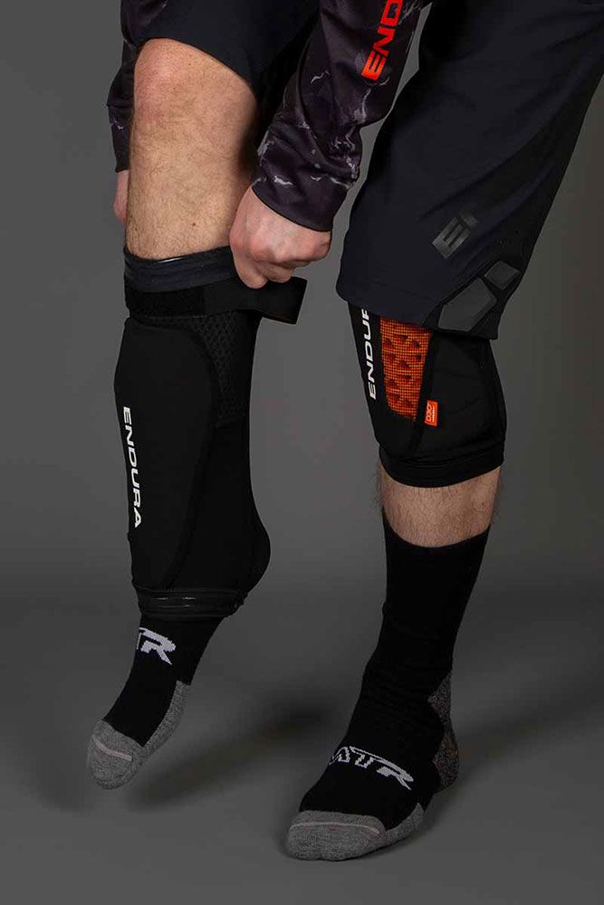 Endura MT500 Lite D3O® - Knieprotektoren kaufen | Bike-Discount