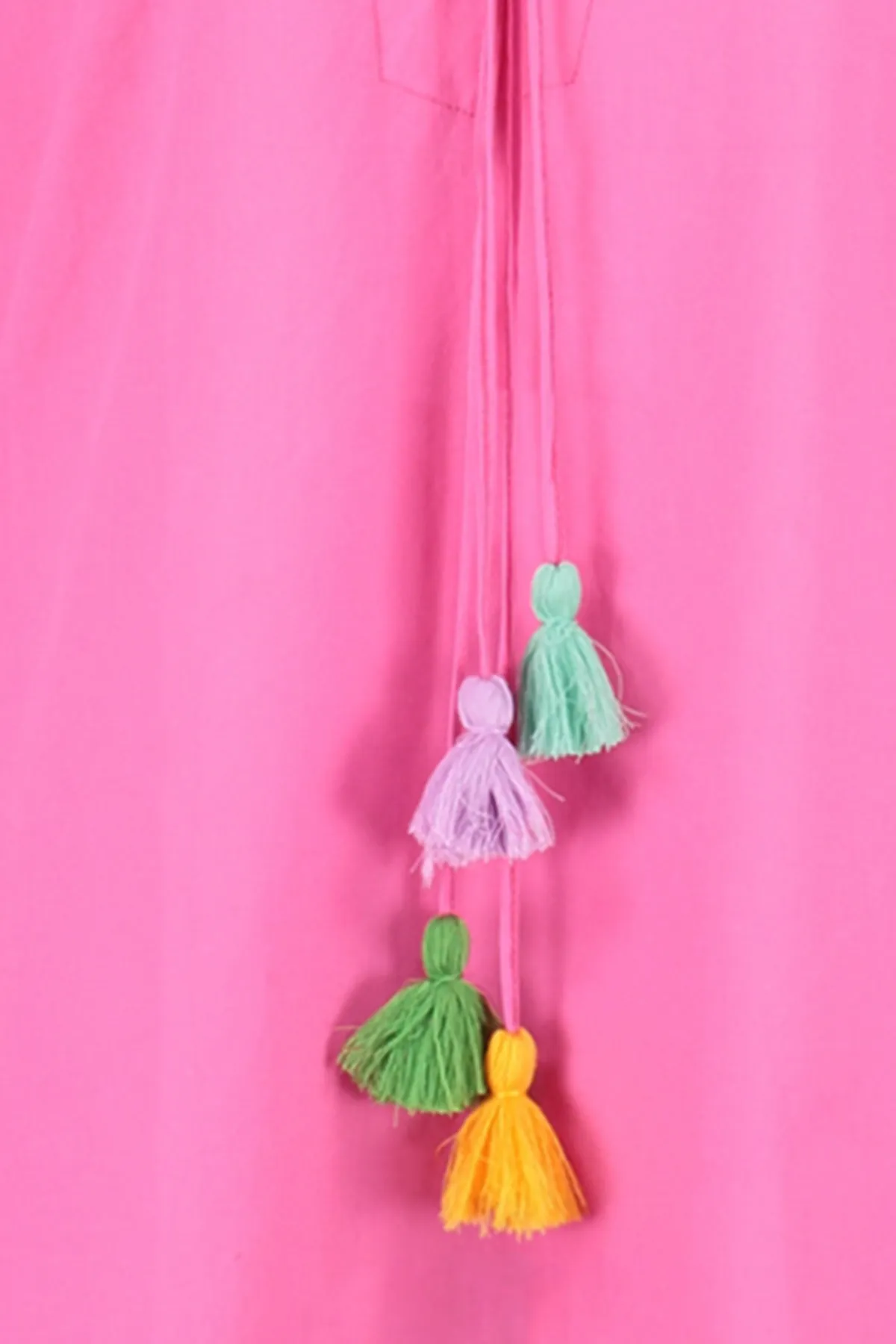 Trendyol Collection  Fuchsia Mini-Strandkleid aus 100 % Baumwolle mit gewebten Quasten TBESS23EL00039