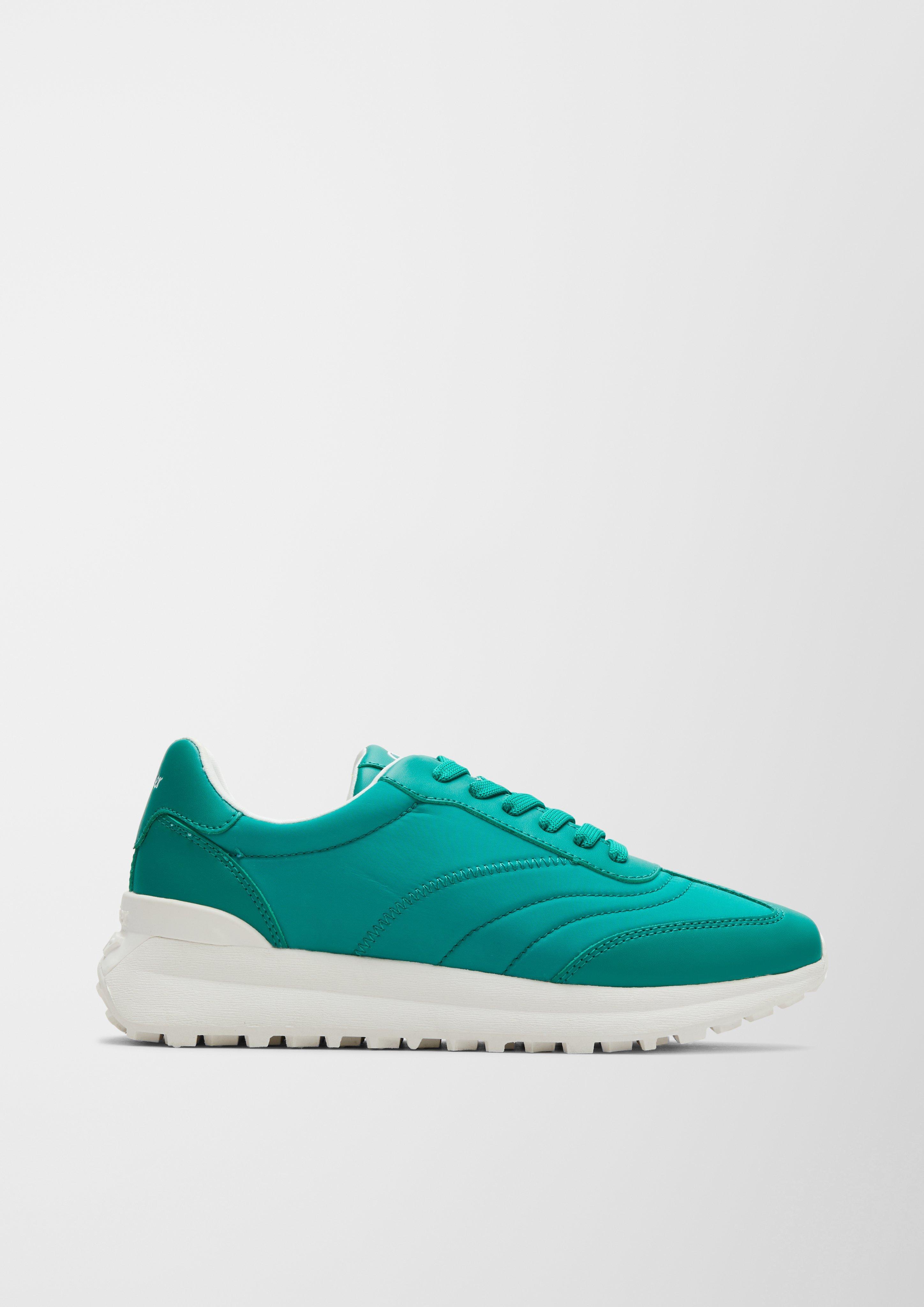 Sneaker im sportlichen Look  6007341-712