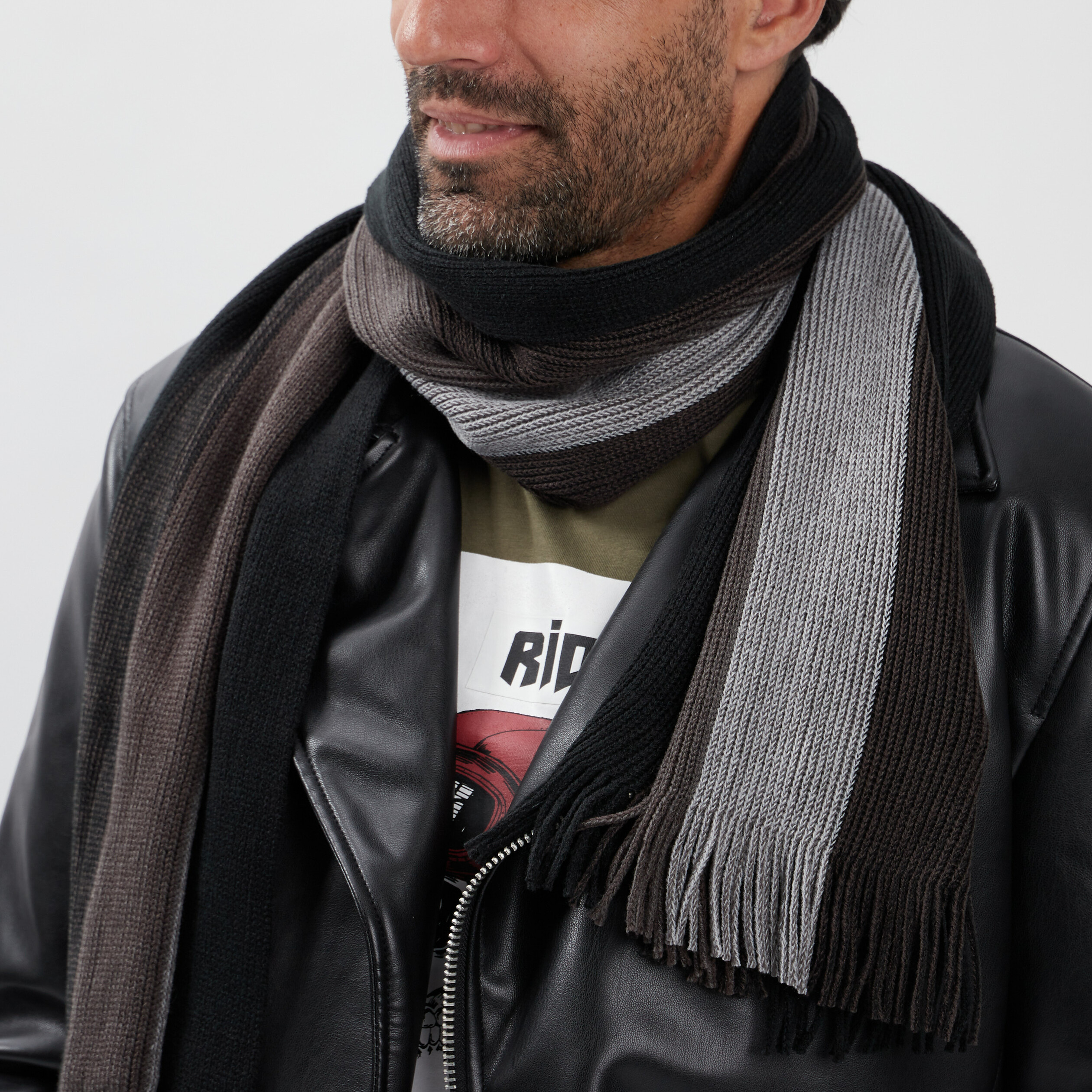Écharpe à franges gris homme | La Halle