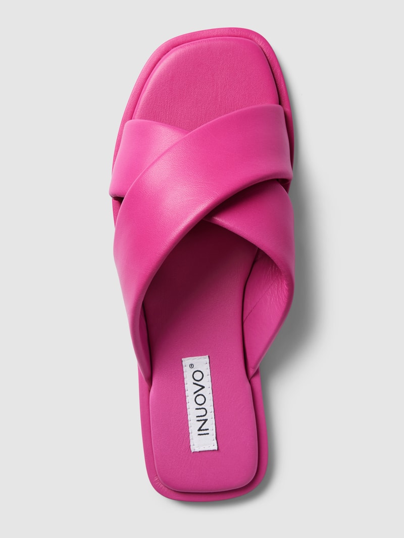 Slides mit gekreuzten Riemen in pink