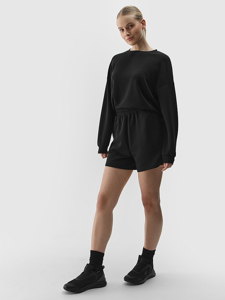 4F Shorts in Schwarz günstig kaufen