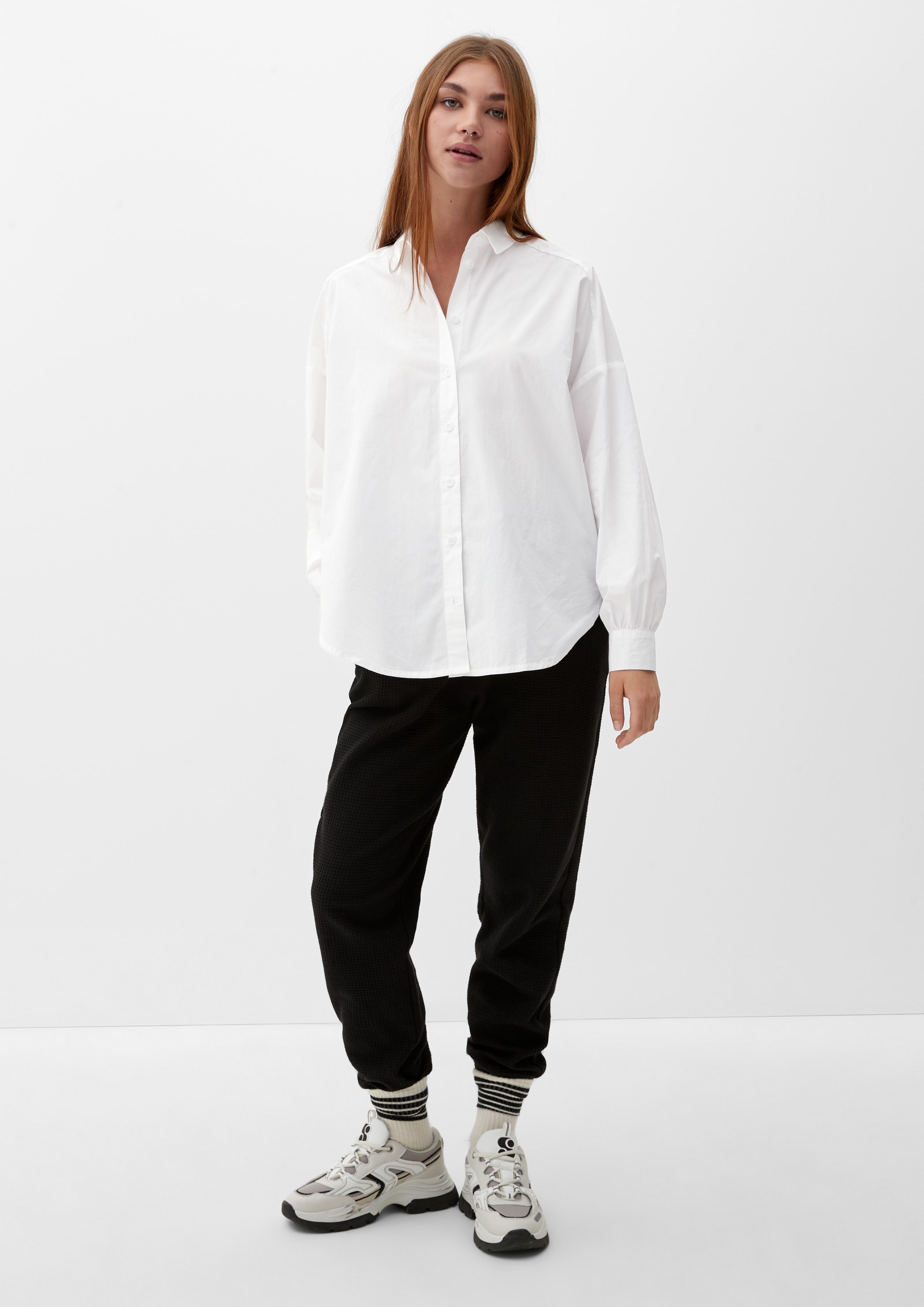 Bluse mit überschnittenen Schultern  2117758-0100