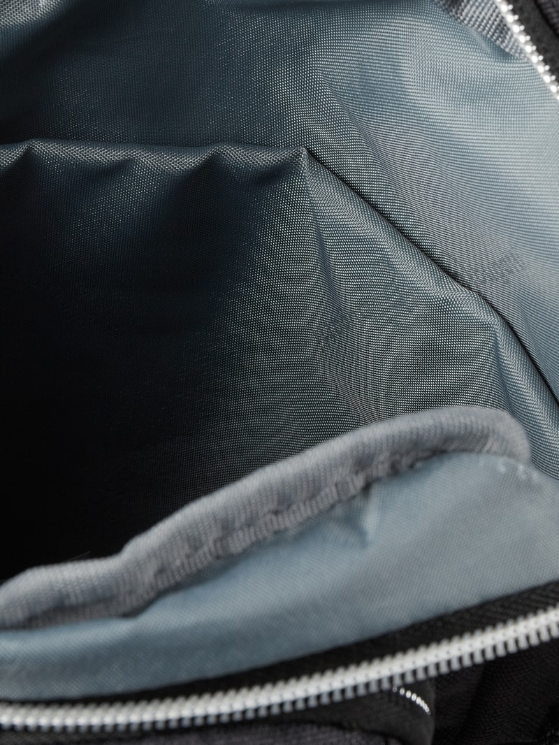 Umhängetasche aus Textil Modell 'Sera' in anthrazit meliert
