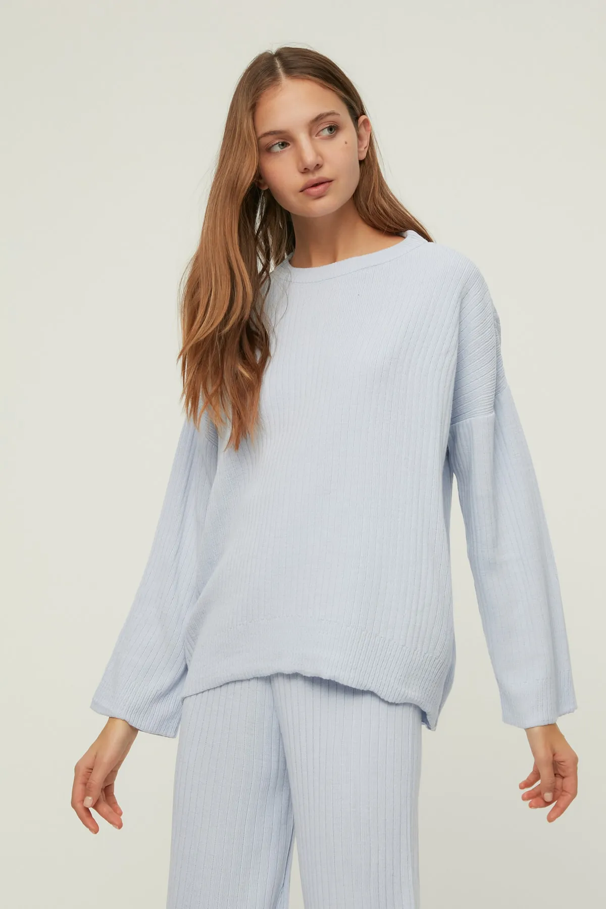 Trendyol Collection  Blaues Basic Rundhals-Strickoberteil und -unterteil-Set TWOSS20AU0084