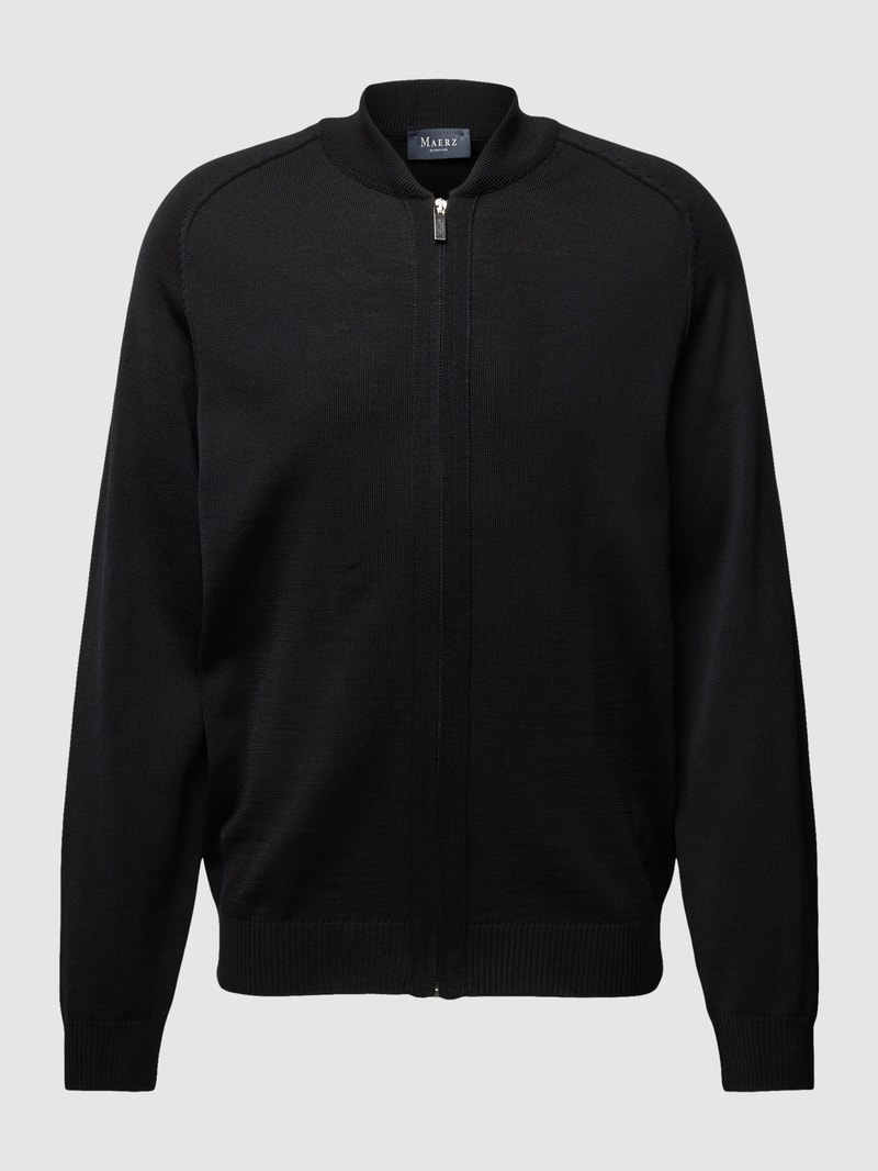 Strickjacke aus Schurwolle mit kleinem Stehkragen in schwarz